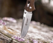 Knives at the Workplace